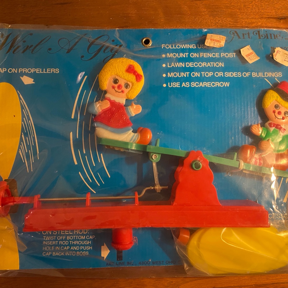 Raggedy Ann and Andy See-Saw Whirl-a-Gig Vintage Pinwheel Toy new in package